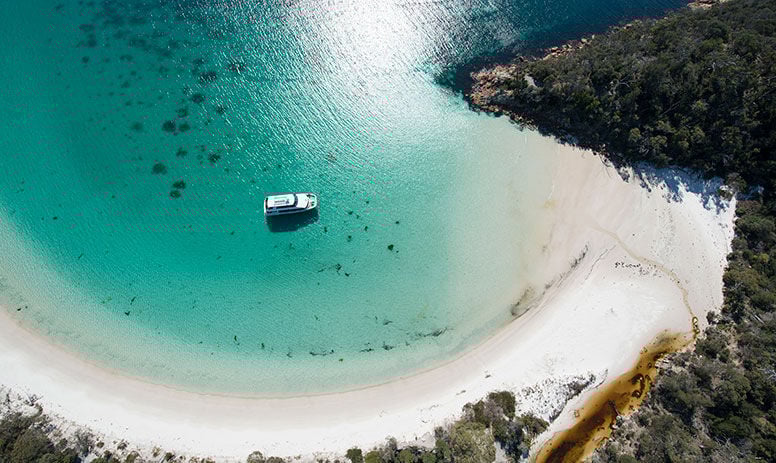 Wineglass Bay Cruise with Lunch - Vista Lounge