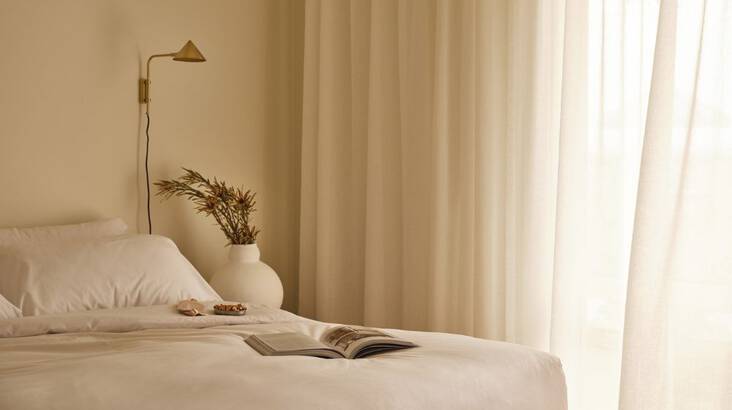 Weekend Getaway Rrom Overnight Weekend Getaway with Breakfast & Credit - For 2