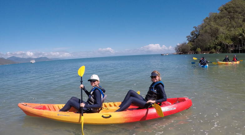 Kayak Turtle Tour from Palm Cove to Double Island