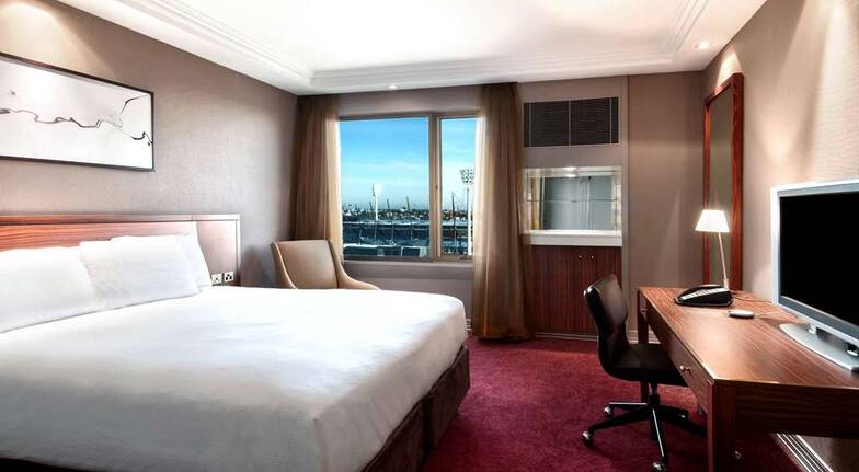 2 Night Hotel Escape With Moet Breakfast And Dining Voucher 2 Night Hotel Escape With Moet Breakfast And Dining Voucher